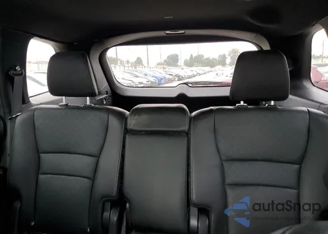 2019 Honda Passport Elite z USA, uszkodzony, nr VIN 5FNYF8H05KB009575